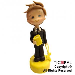 ADORNO NENE COMUNION CON TRAJE BIBLIA Y ROSARIO PORCELANA FRIA x 1